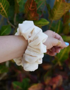 Ribbed Scrunchie - Creme