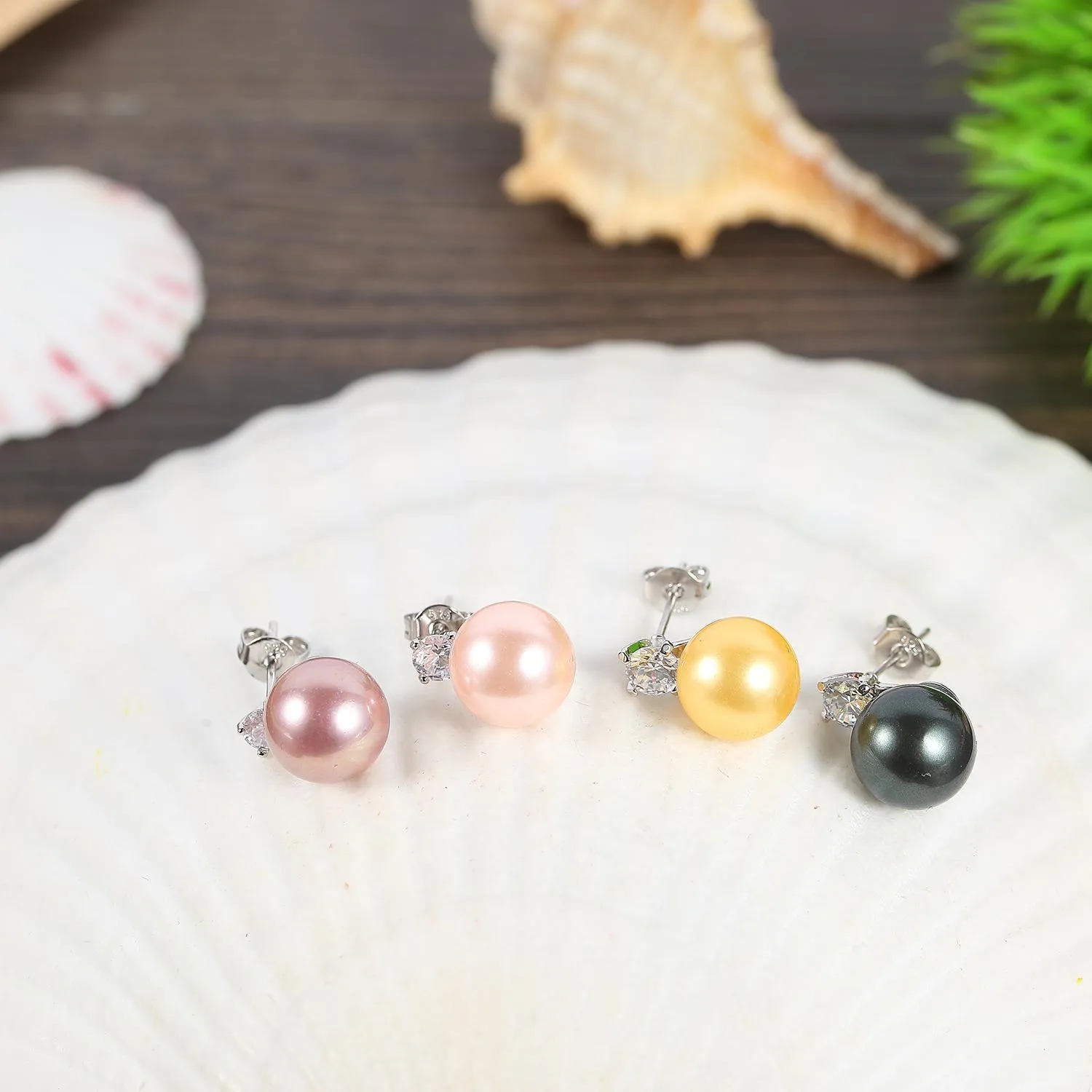 White/Silver Stud Pearl Earrings PSE001